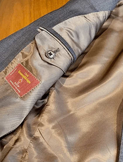 スーツの着心地を支える“裏地”